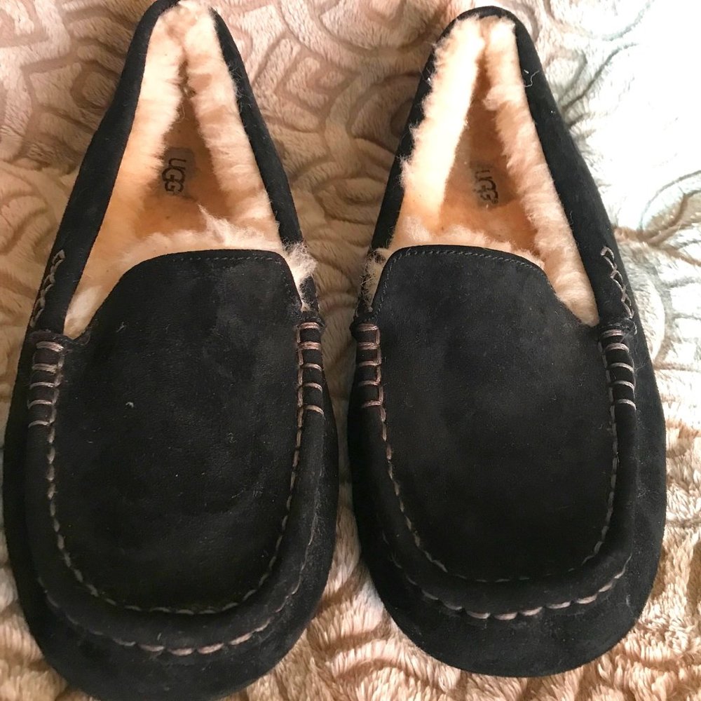 Ugg Ansley Moccasins